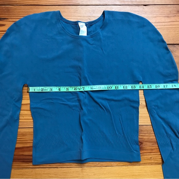 Fabletics Blue Ashton Sculptknit Long Sleeve Top, NWT, L - Picture 4 of 11